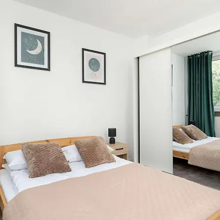 Jasny I Funkcjonalny W Bielsku-białej Z Jedną Sypialnią By Renters Apartament *